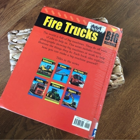 Fire Trucks, Big Machines, hardback book - Picture 2 of 4